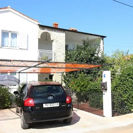 Tamaris, 600 M From The