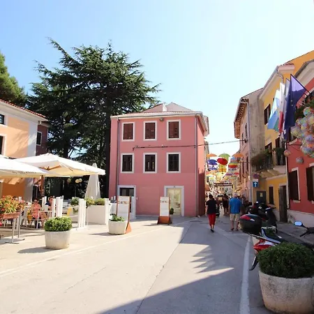 Tamaris, 600 M From The *