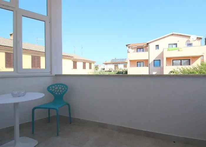 Tamaris, 600 M From The * Novigrad Istria