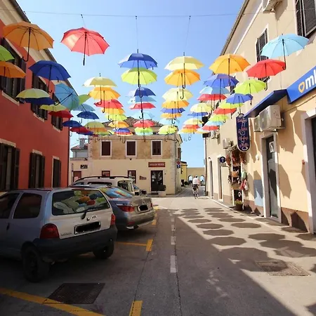 Tamaris, 600 M From The * Novigrad (Istria)