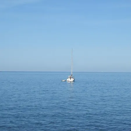 Tamaris, 600 M From The Apartment Novigrad Istria