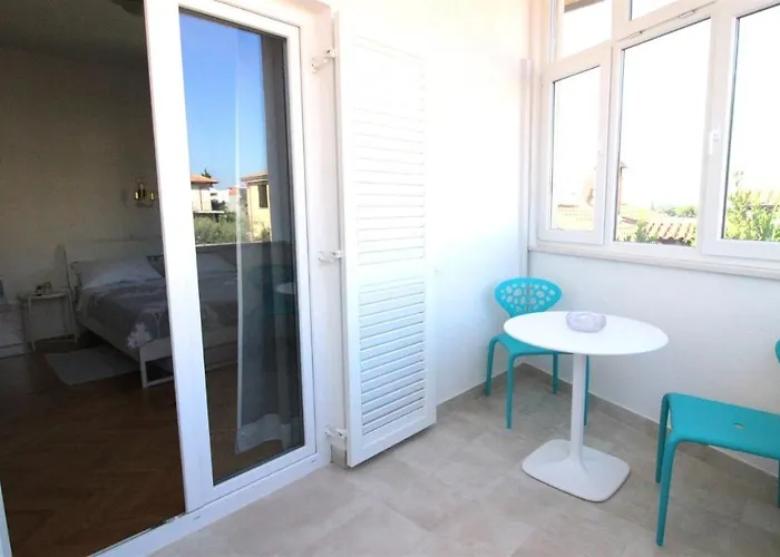 Tamaris, 600 M From The